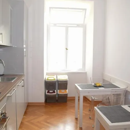 Lägenhetshotell Montanelli