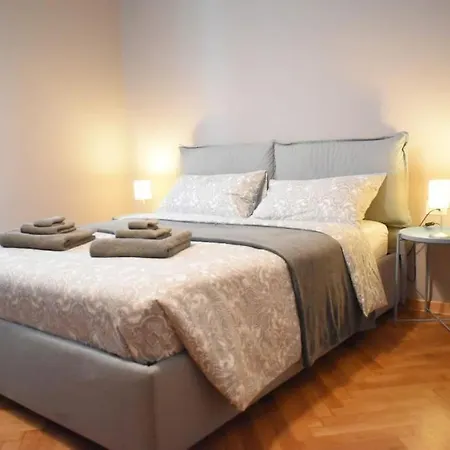 Montanelli Aparthotel Trieste