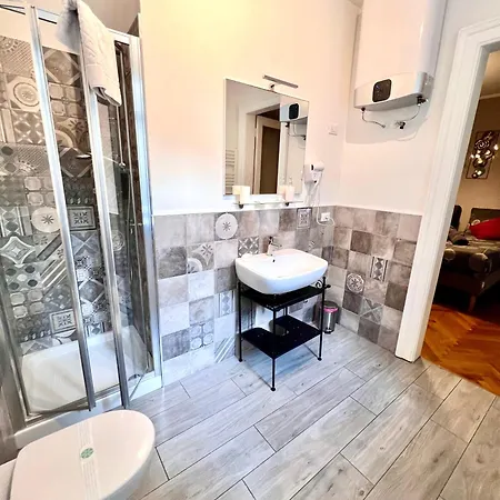 Montanelli Aparthotel