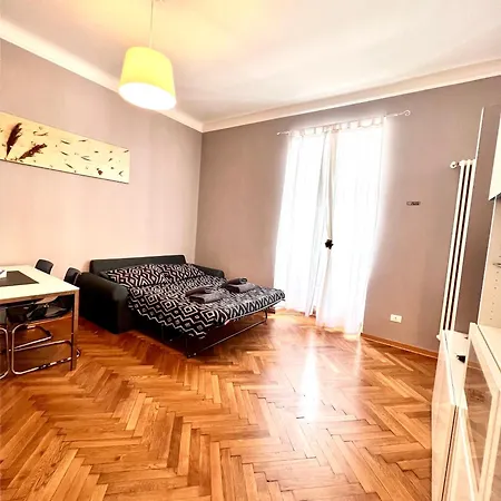 Montanelli Aparthotel