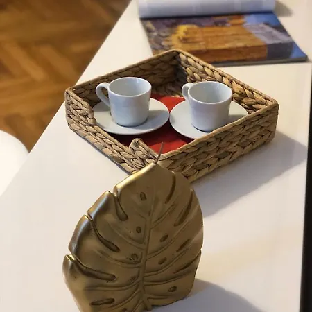 Lägenhetshotell Montanelli Trieste