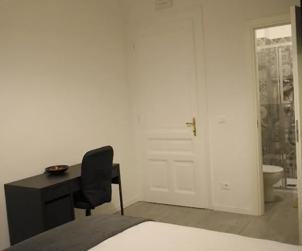 Montanelli Apartmanhotel Trieszt